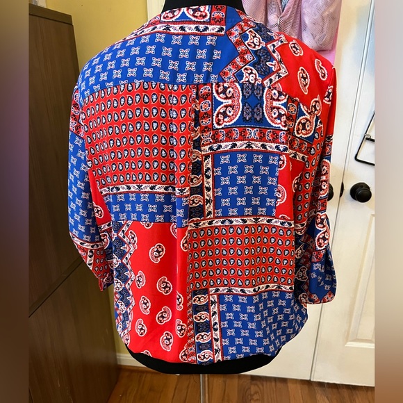 Bright & colorful, faux wrap blouse, NY&Co., Size L. - Picture 5 of 8